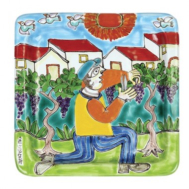 Squared Plate 20x20 DS 30 Grape Harvesting Squared Plate 20x20 DS 30 Grape Harvesting